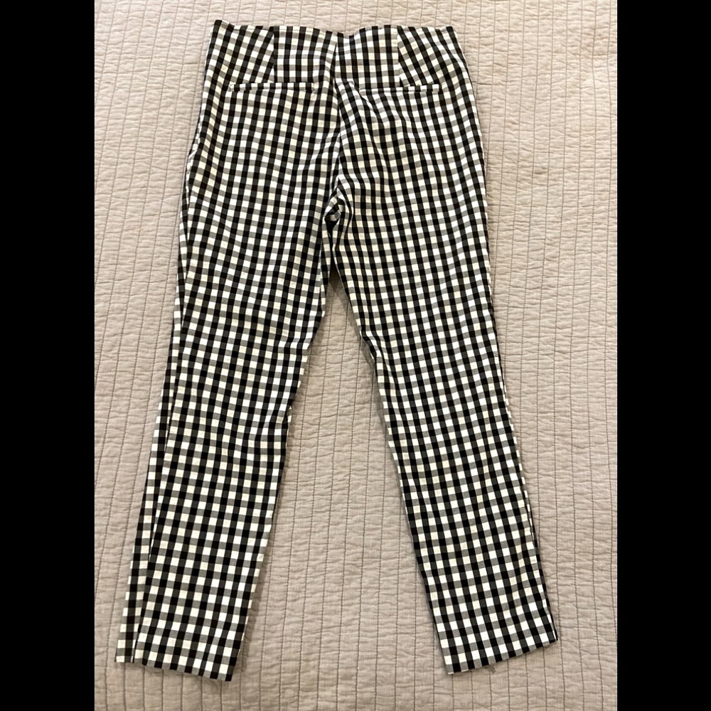 Like New | A New Day cropped, flat front, side zip